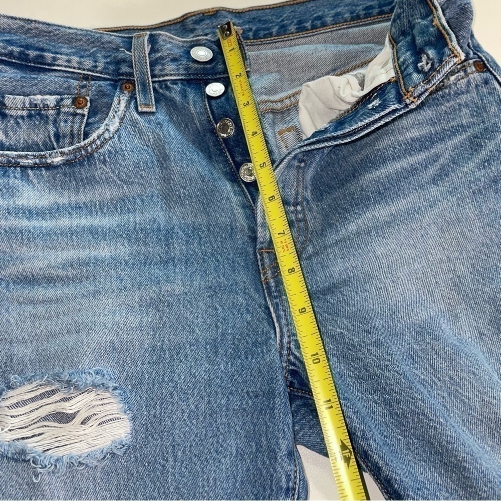 Levi's Women's 501 S Skinny Button Fly High Rise Distressed Jeans - Light Blue - Picture 5 of 12